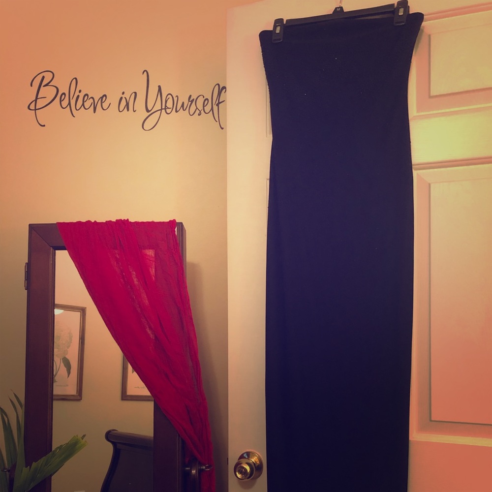 Semi-formal black maxi